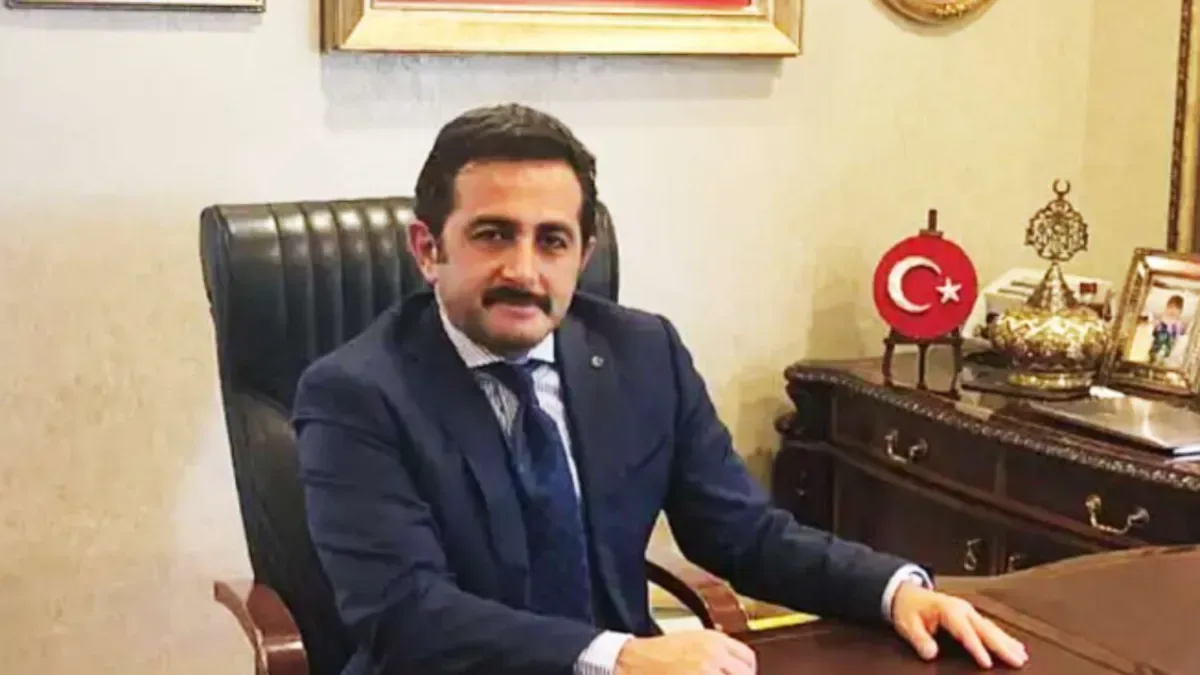 Ehemaliger türkischer Vizeminister Mustafa Aksu im Zusammenhang mit Ermittlungen zu einem Fonds festgenommen