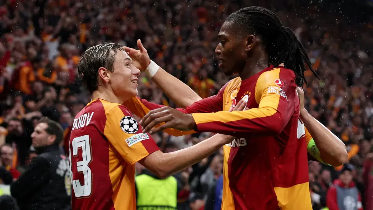 Aleksey Batrakov, Şampiyonlar Ligi'nde Barcelona'ya karşı Galatasaray formasıyla ilk golünü attı