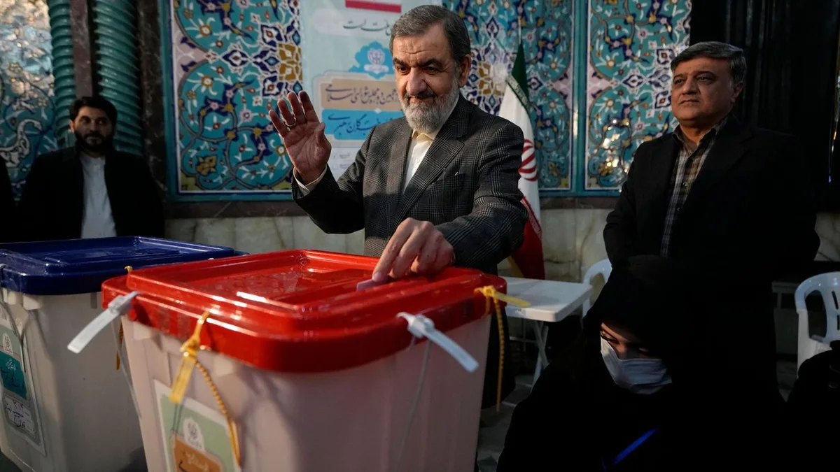 L'Iran segnala il desiderio di aderire nuovamente all'accordo sul nucleare, chiede la revoca delle sanzioni e la fine dei blocchi