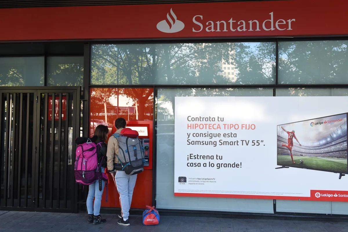 Santander meldt tot september een winst van 12,405 miljard euro, 20% hoger na verkoop in Polen