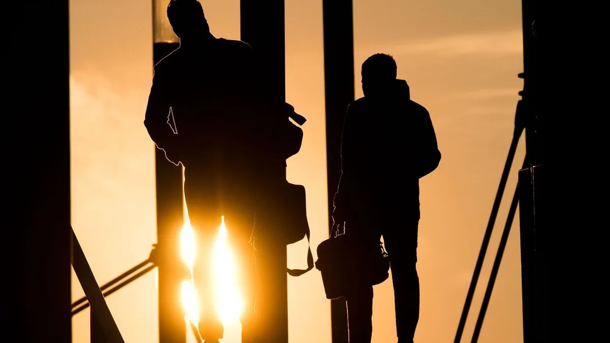 Survey: Students Prioritize Job Security Over Salary in Economic Slowdown