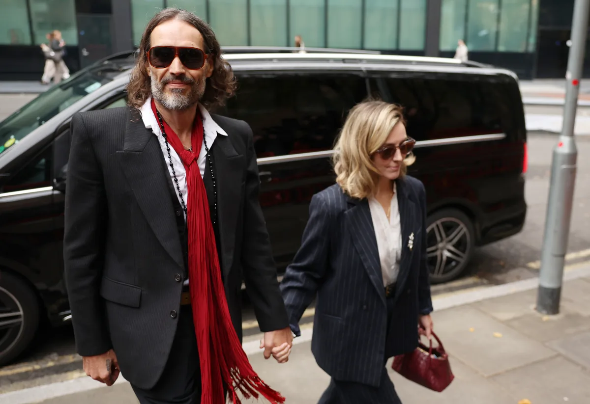 Russell Brand’s Wife Tells London Rape Trial He Is a Kind Husband and Father